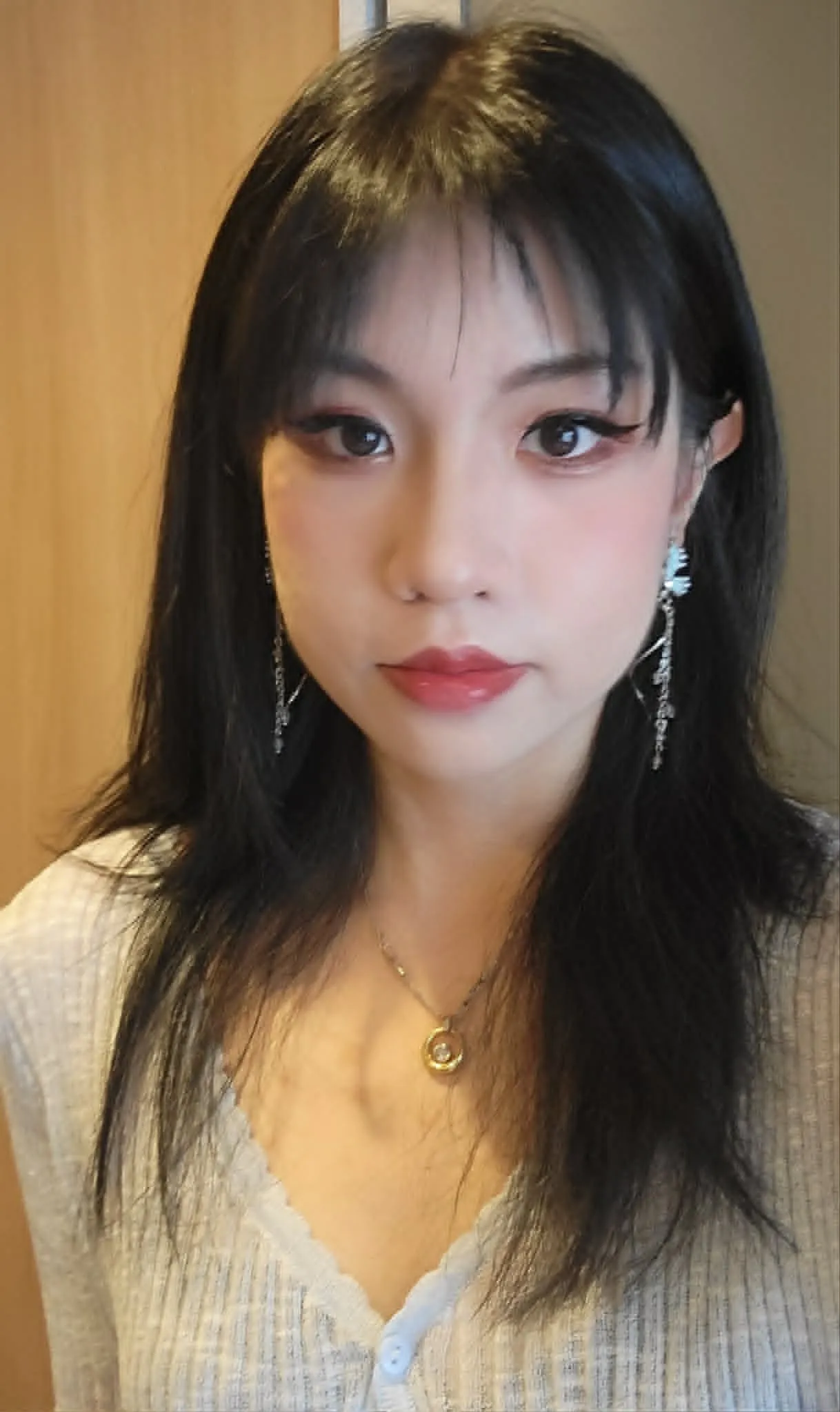 Portrait photograph of Victoria Thuylinh Pham